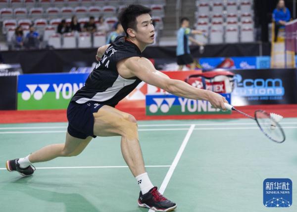 转会市场的 转会市场的