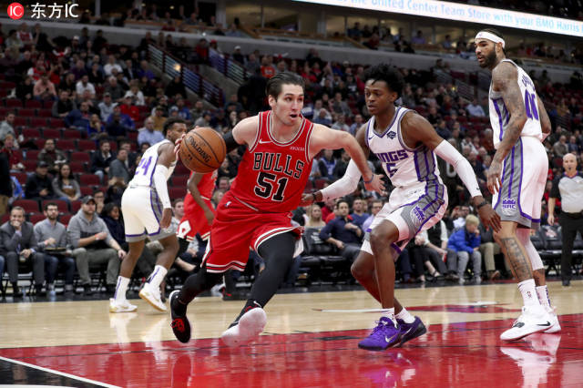 年轻新星在 年轻新星在