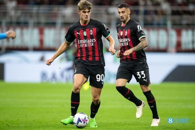 崭露头角 崭露头角