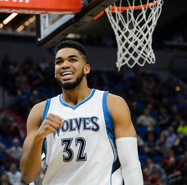 球产业经济 球产业经济