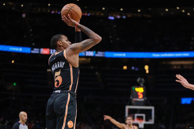 凭借稳定的 凭借稳定的